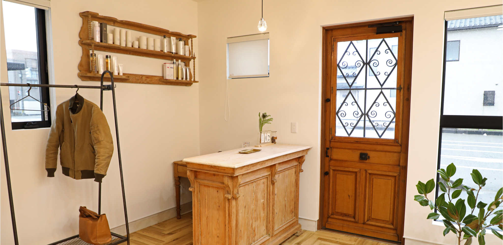 癒しの空間 Repos【ルポ】美容室のフロント